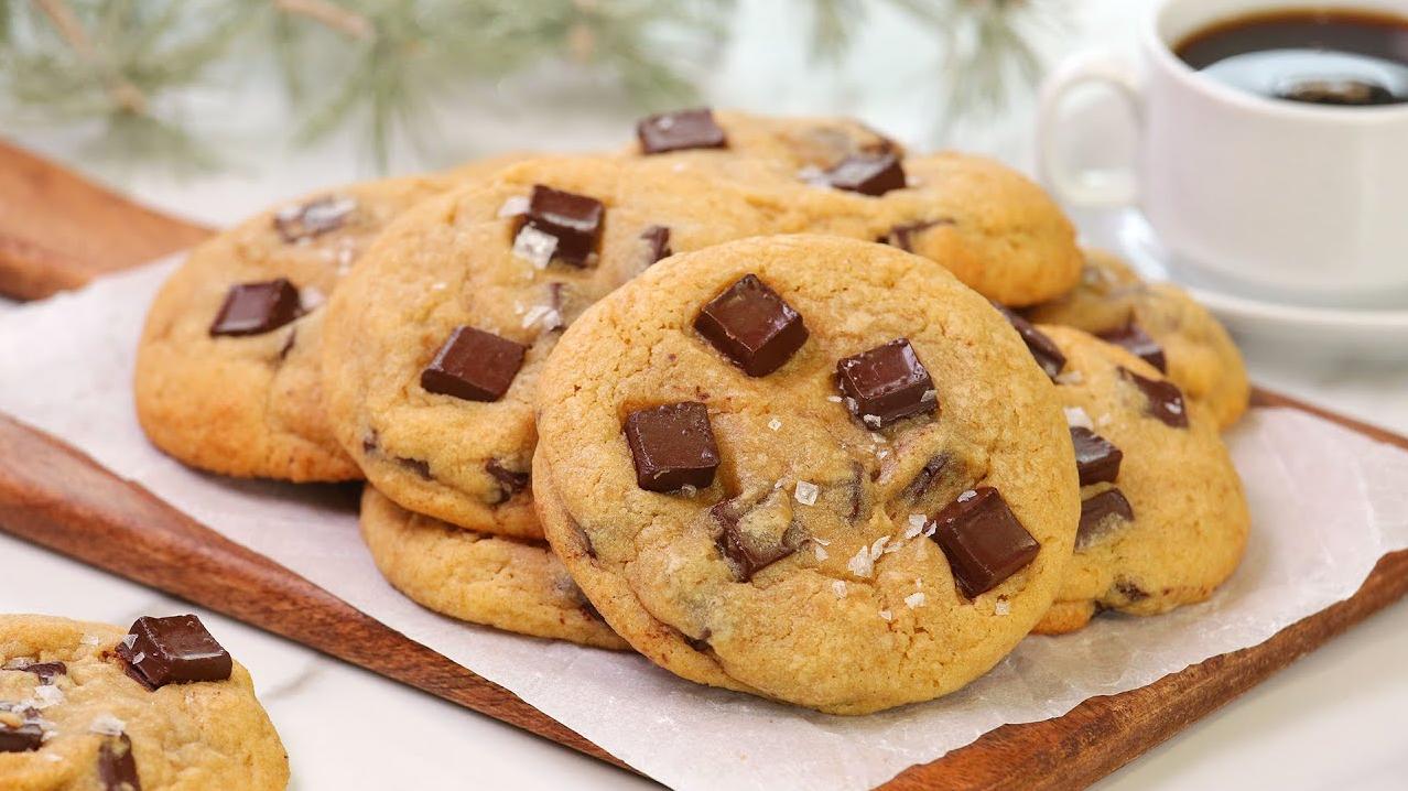  A bite-size piece of cookie heaven - Macadamia and Irish Cream Cookies