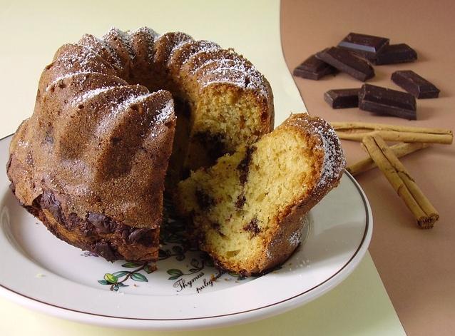  A perfect treat for tea time, serve this moist and delicious cake to your guests.