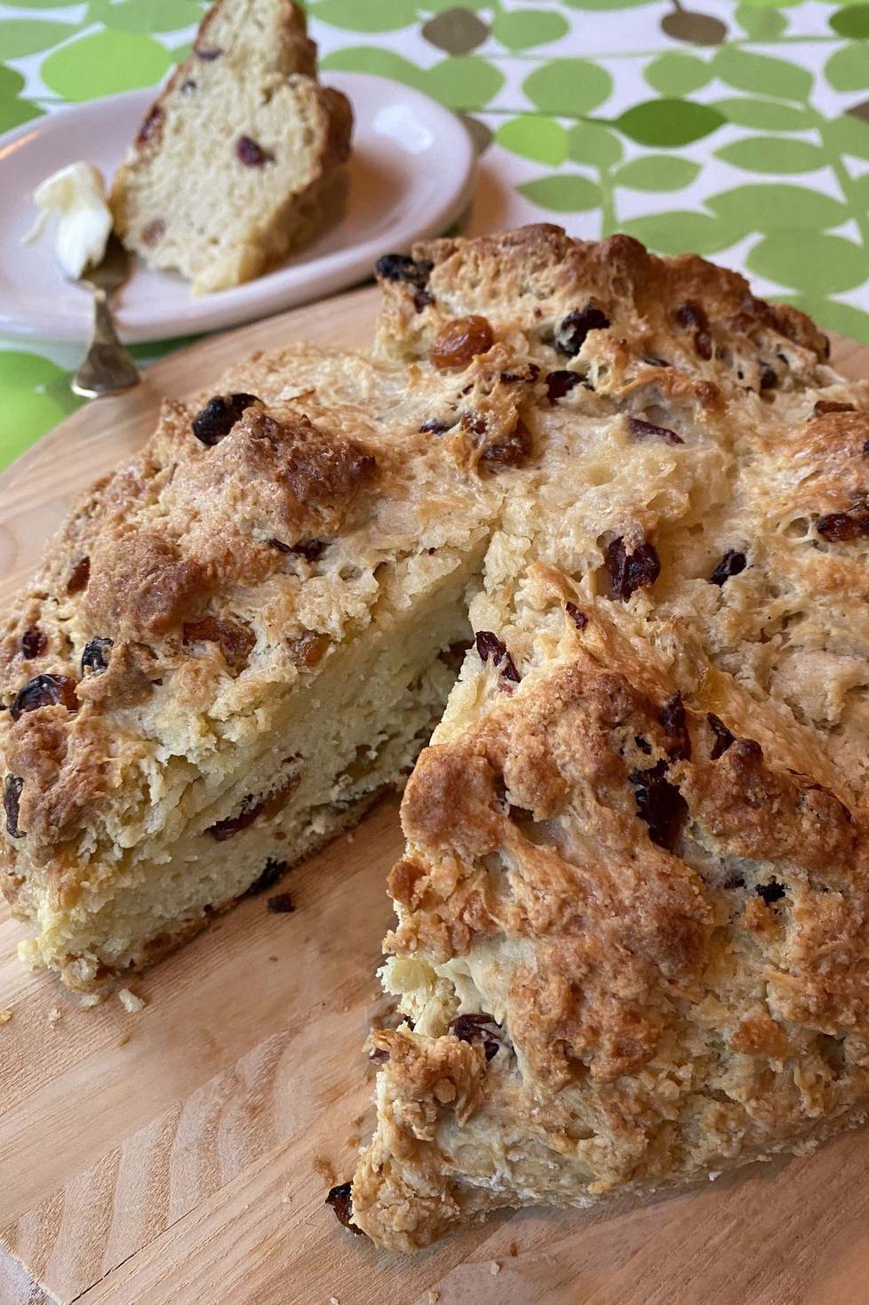  A rustic loaf that's as delicious as it is easy to make.