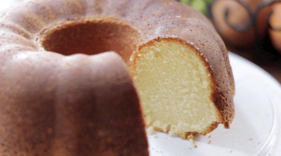  A slice of heaven: whipped cream pound cake