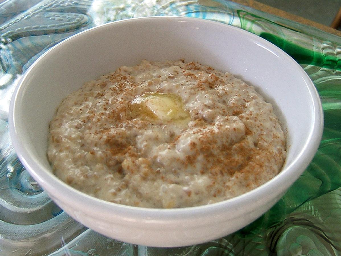  A warm and hearty breakfast is just a spoonful away with this delicious Scotch Oatmeal recipe!