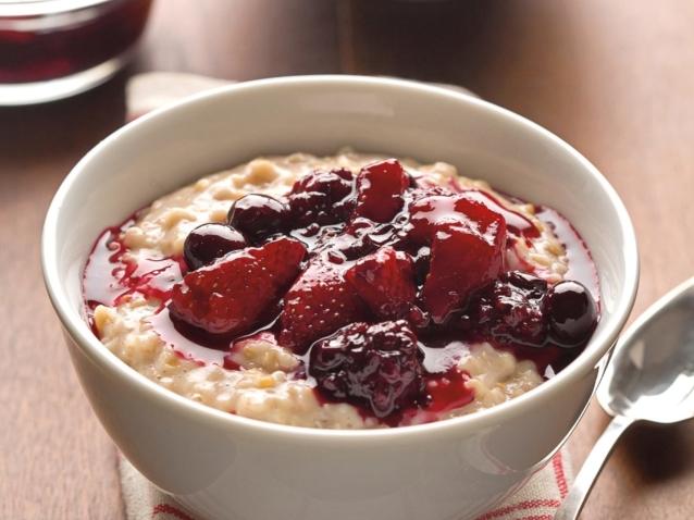  A warm bowl of happiness made of steel-cut oats