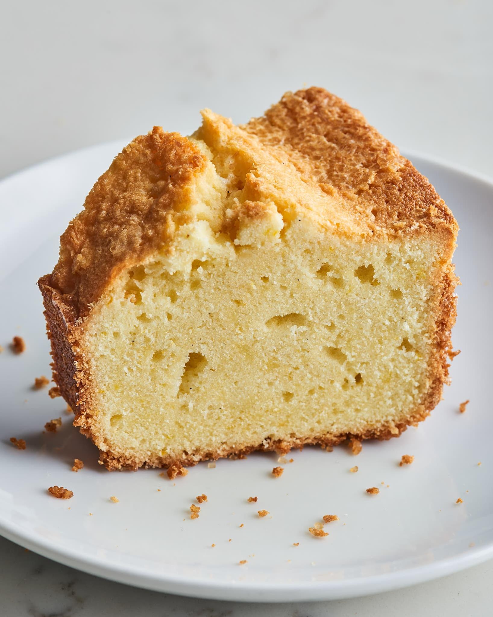  Allow me to introduce you to the most luxurious pound cake in existence.