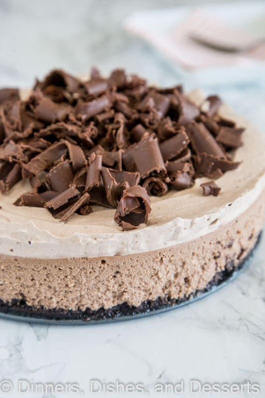  Creamy cheesecake + chocolate + Baileys Irish Cream = dessert perfection