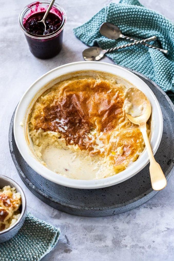  Creamy rice pudding infused with warm spices such as cinnamon and nutmeg.