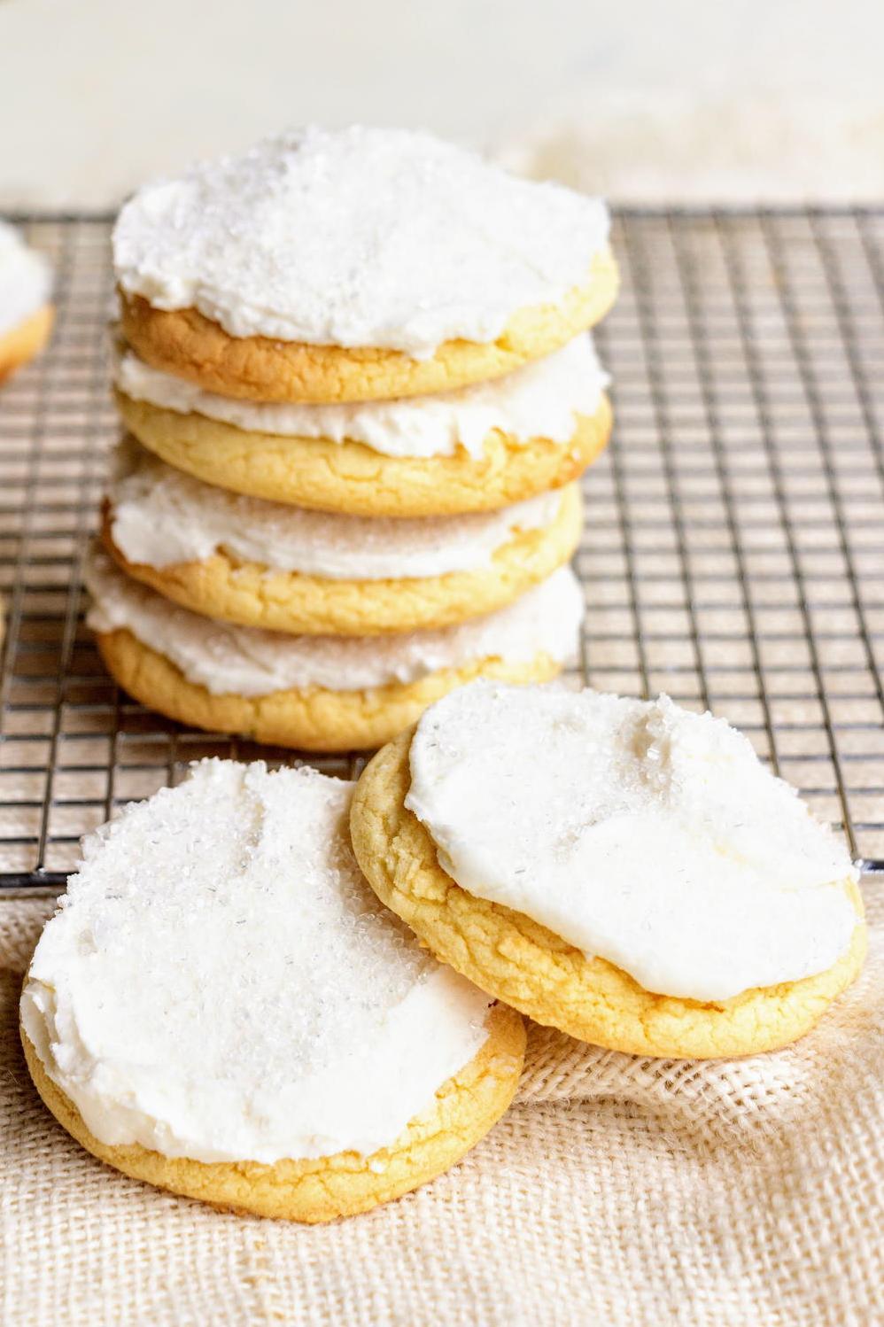  Don't let the size of these cookies fool you, they're packed with a rich and velvety flavor you'll love.