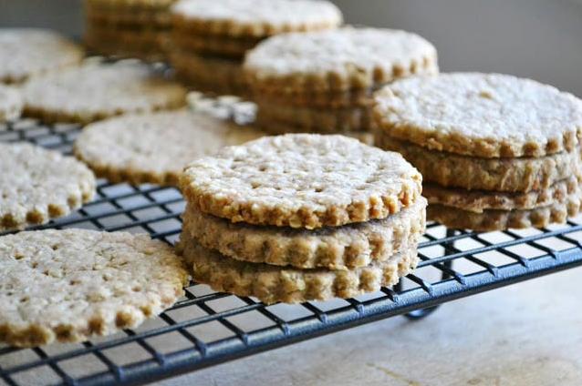  Enjoy a wholesome Scottish treat with these delicious oat biscuits!