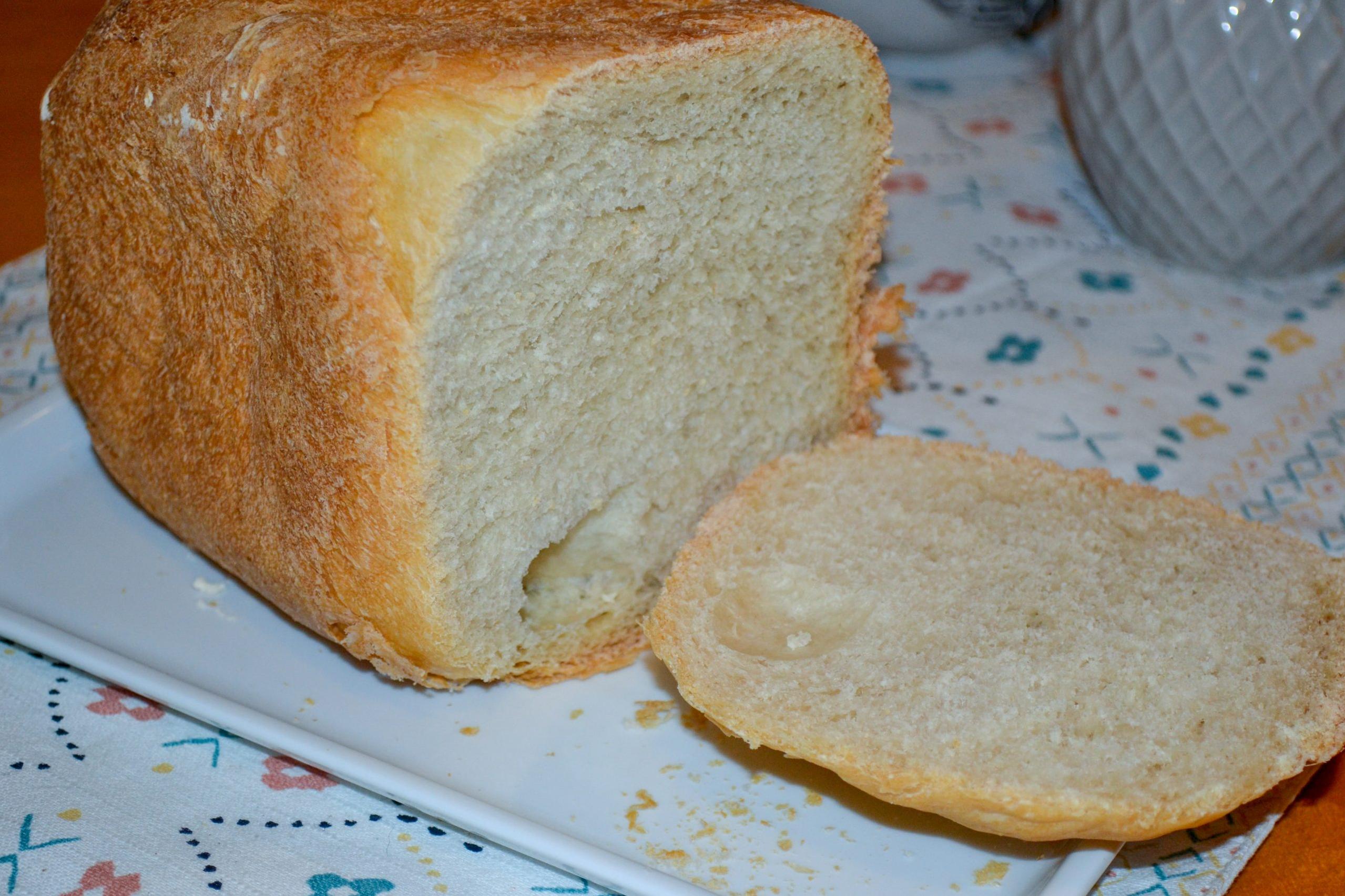  Fluffy and delicious English Muffin Loaf straight from your bread machine.