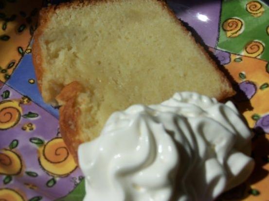  Fluffy, light and rich - this Whipping Cream Pound Cake is a dream come true 💭