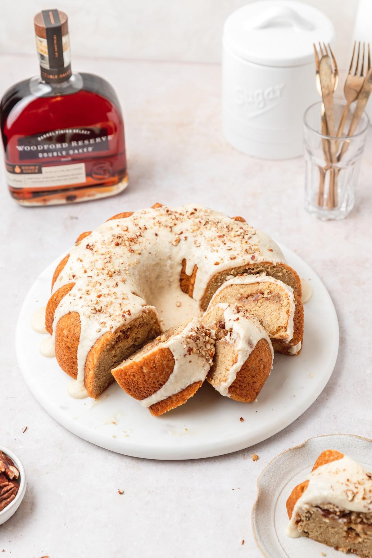  Get ready for a flavor explosion with this delicious Bourbon Pecan Pound Cake.