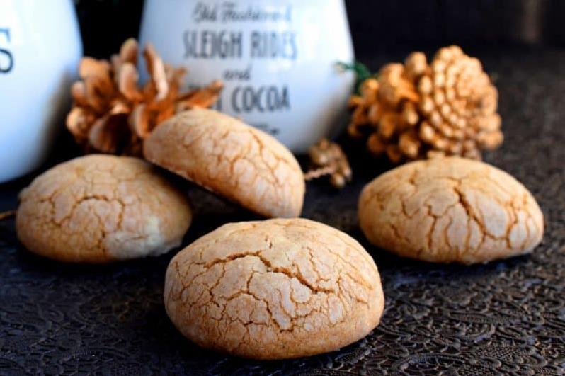  Get ready to fall in love with these chewy Irish Cream Gingersnaps!