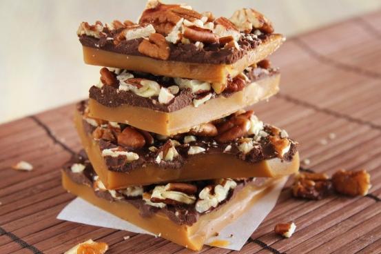  Get ready to indulge in some deliciously crunchy toffee.