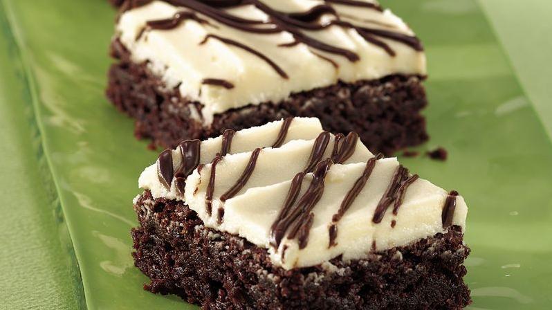  Get ready to indulge in some Irish goodness with these decadent brownies.