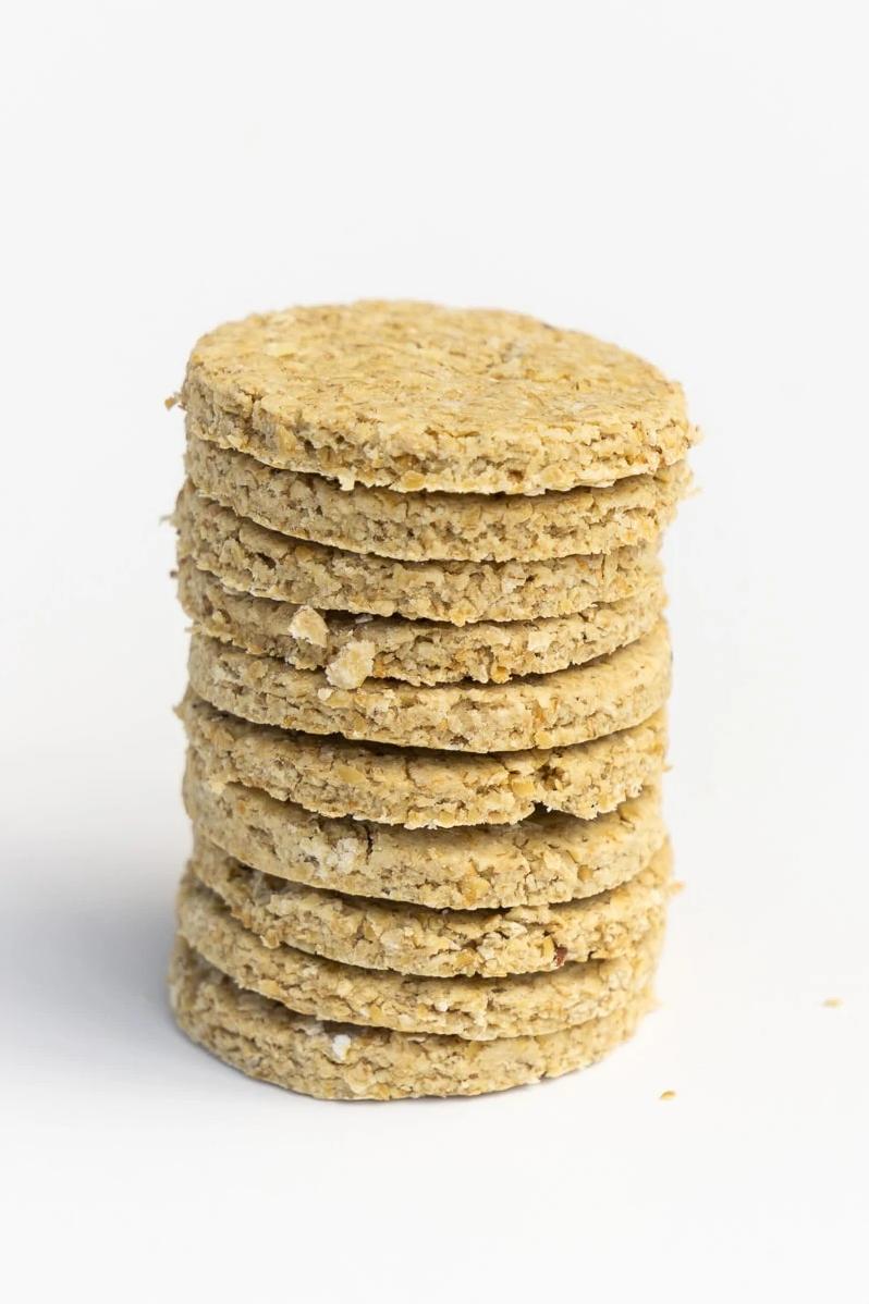  Healthy, filling, and oh-so-easy-to-make Scottish oatcakes.