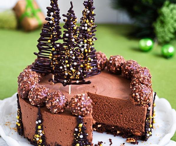  Indulge in a little Irish dessert magic with this creamy and luscious mousse cake.