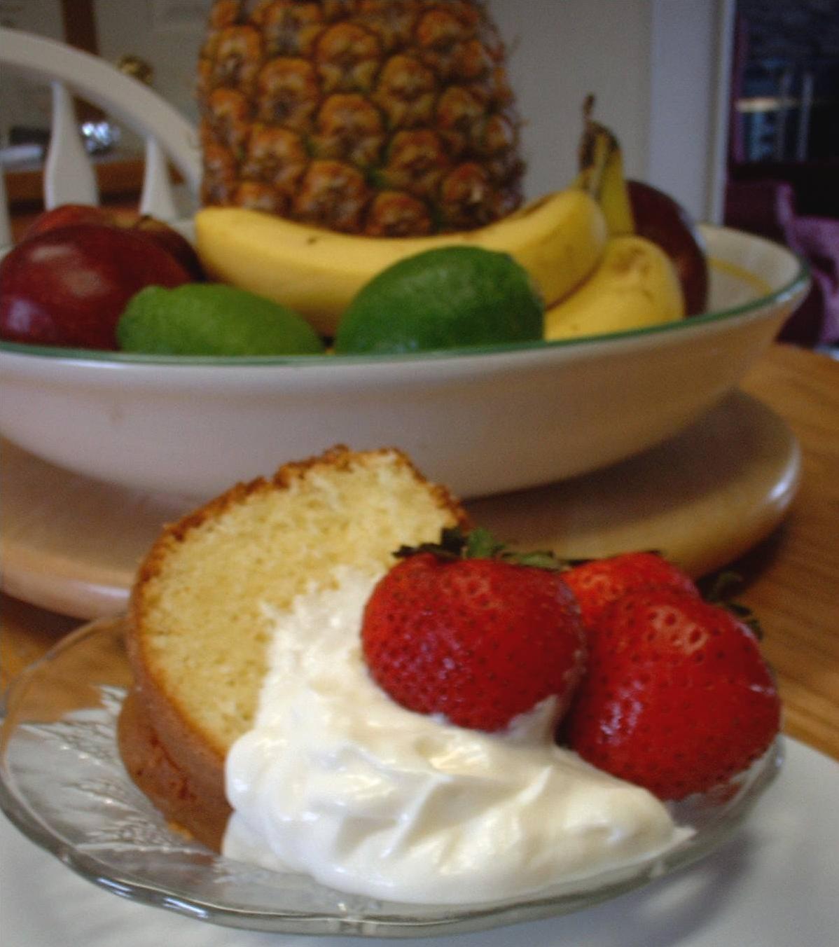 Lemon Almond Sour Cream Pound Cake