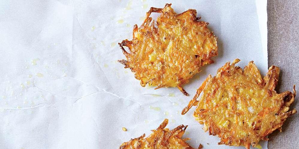  Looking to switch up your breakfast routine? Try out these potato-carrot pancakes.