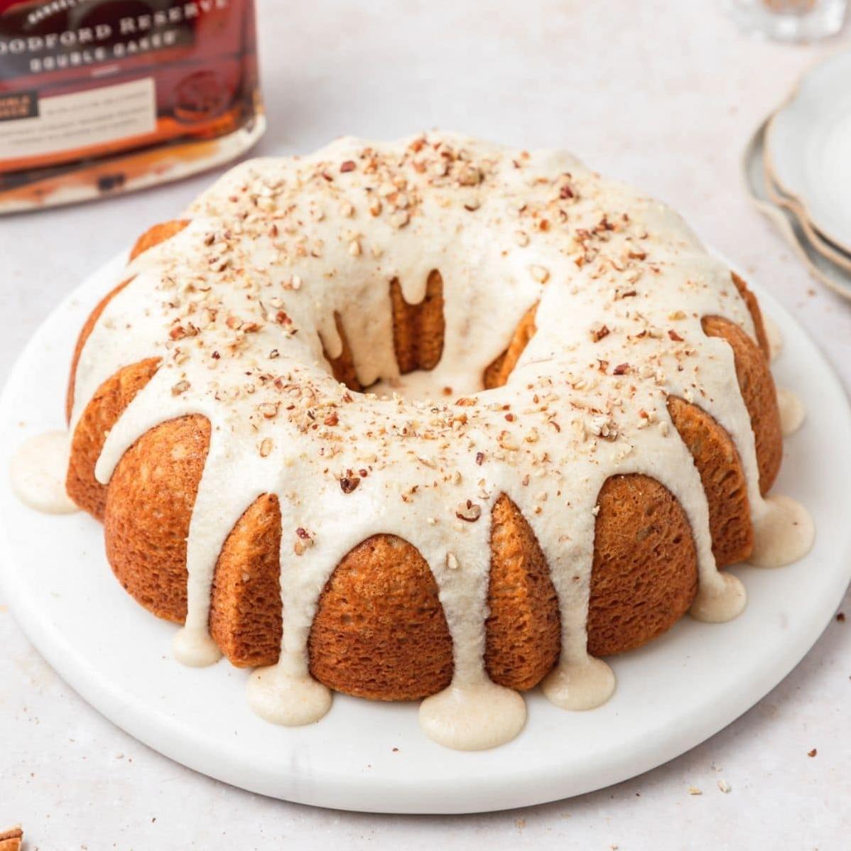  Make your neighbors envious with the beautiful golden crust of this cake.