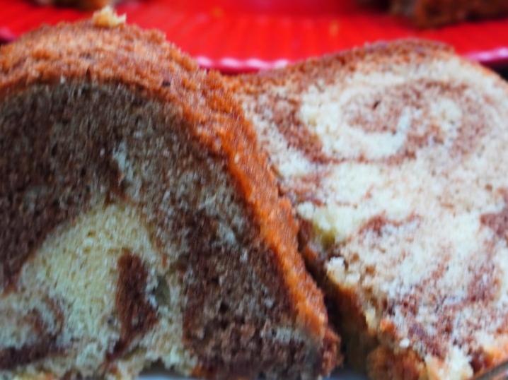 Delicious Marbled Pecan Pound Cake Recipe for Summer