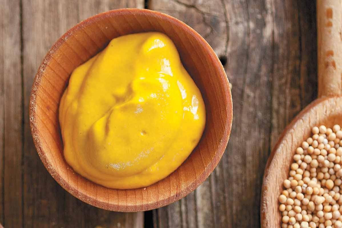  Mix, stir and swoon over the aroma of freshly made mustard.