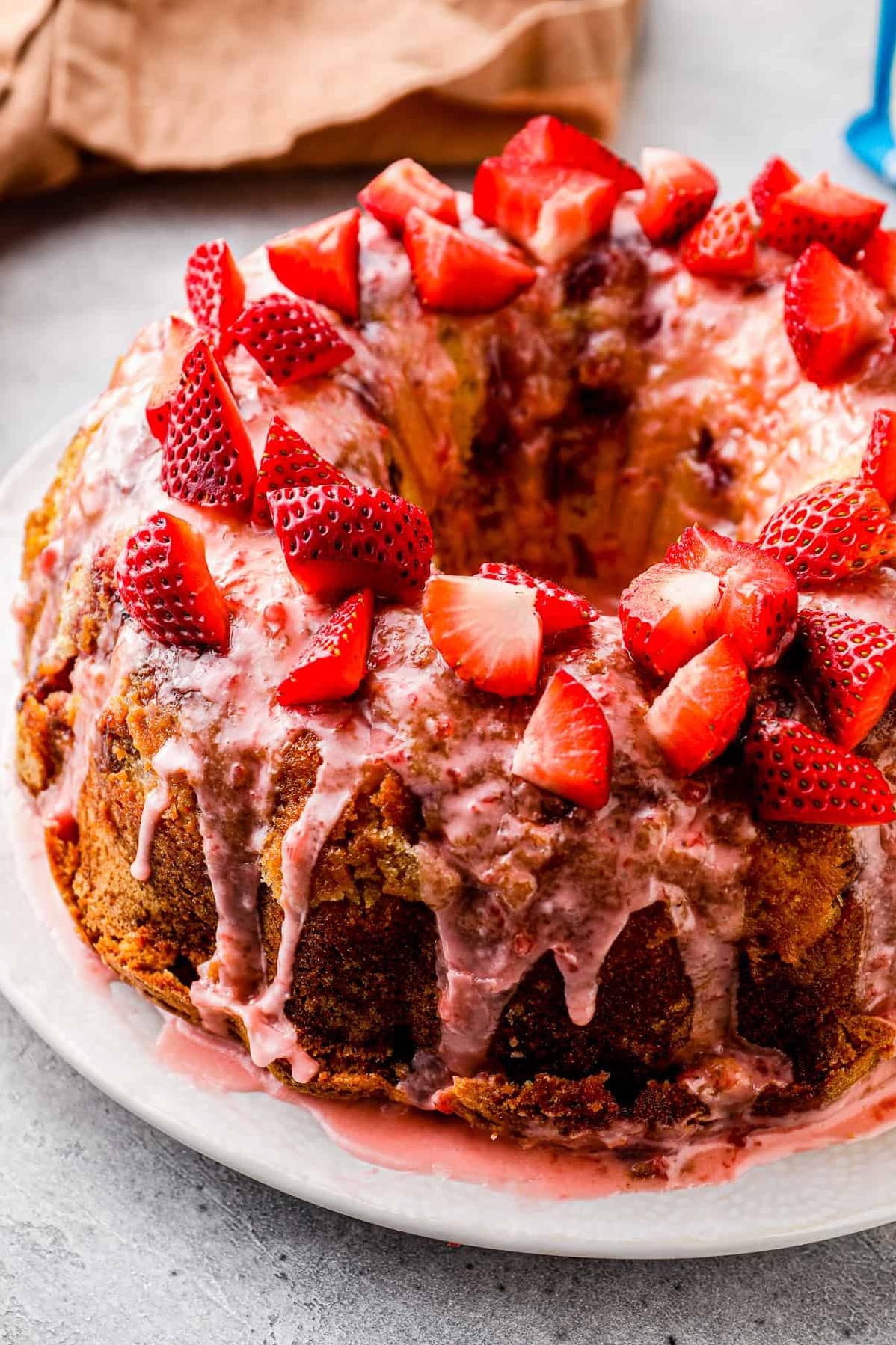  My heart beets wildly for this strawberry cake!