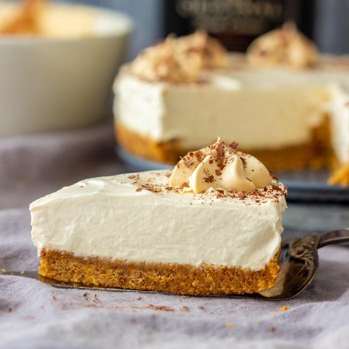  Need a reason to celebrate? Say cheers with a decadent slice of Irish cream cheesecake! 🥂🍰