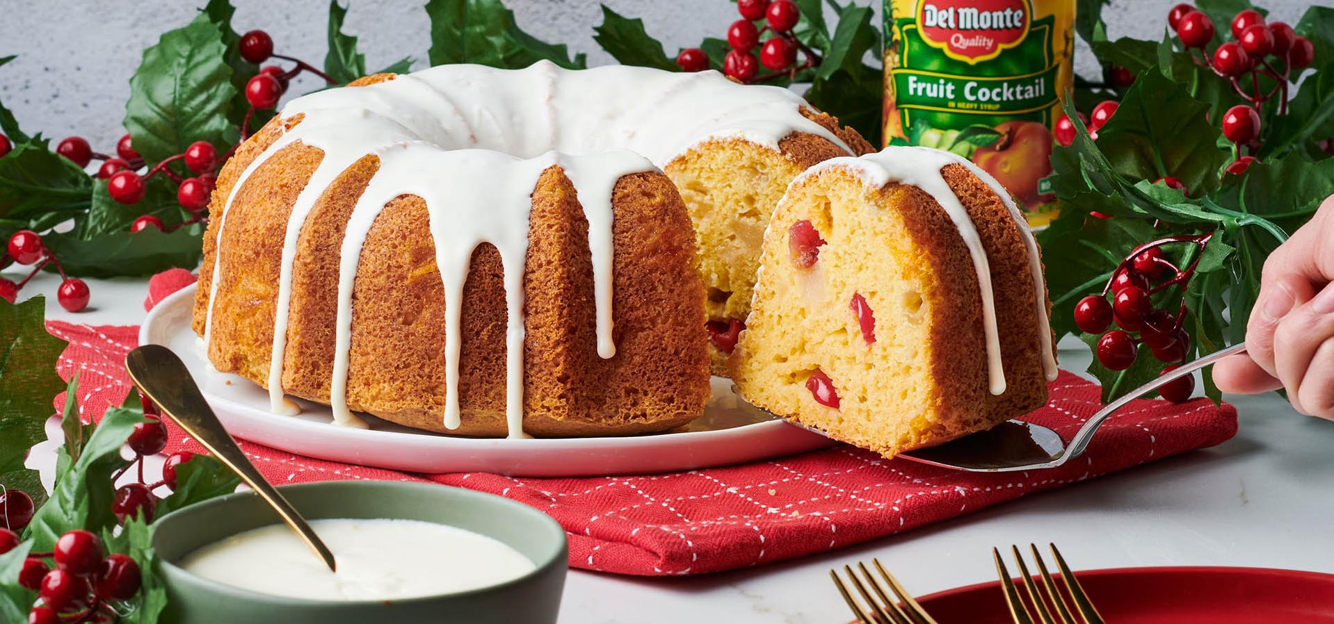  One bite of this pound cake and you'll feel like you're basking in the warm British sun ☀️