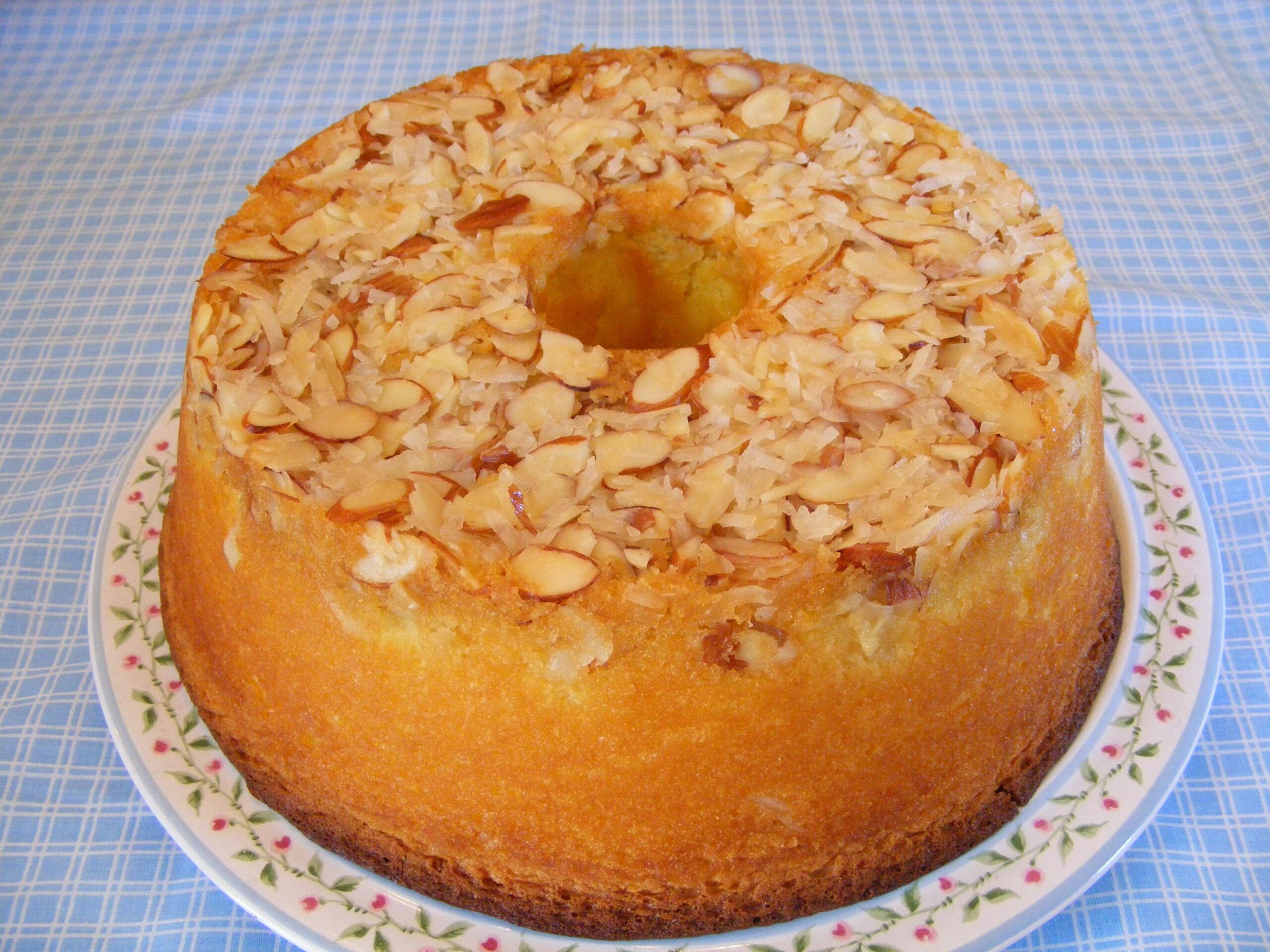 Pineapple-Nut Pound Cake