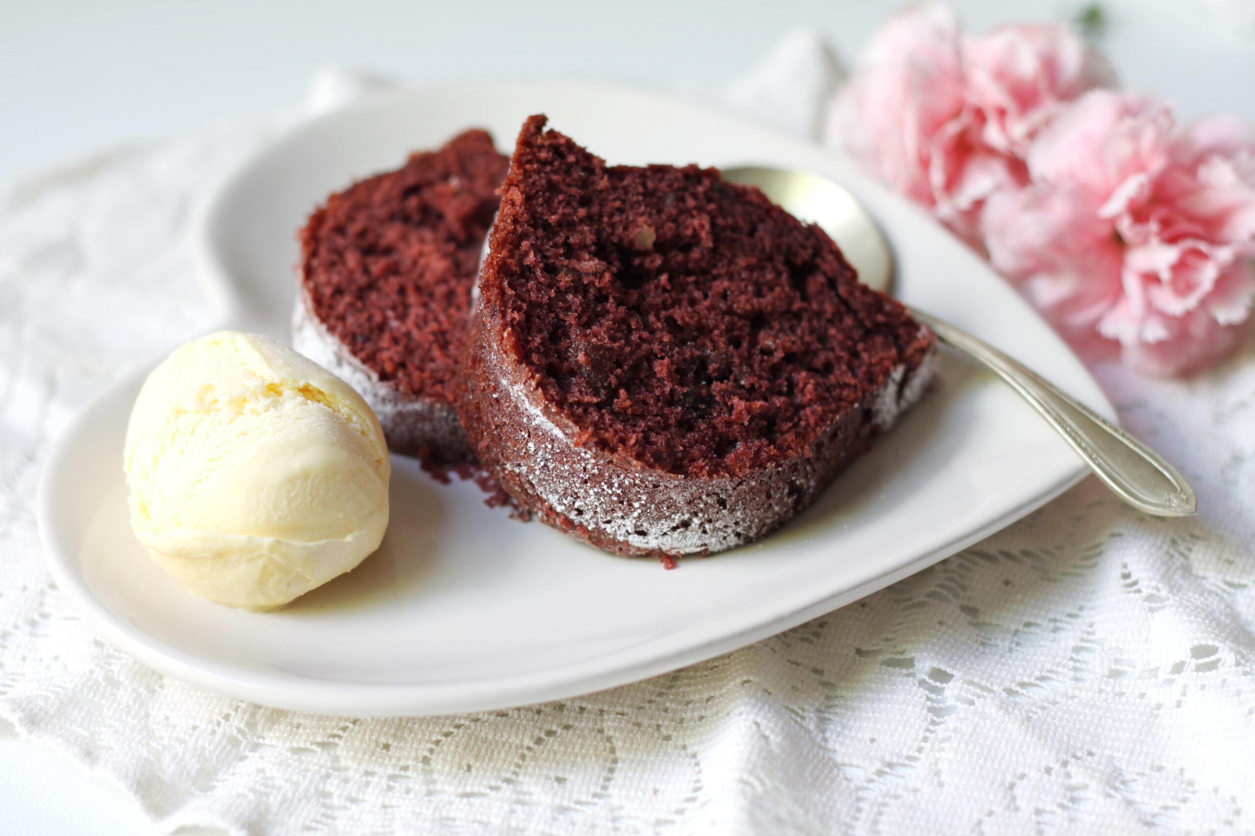 Red Velvet Pecan Praline Pound Cake