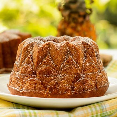  Satisfy your sweet tooth cravings with this delicious Pineapple Macadamia Pound Cake!