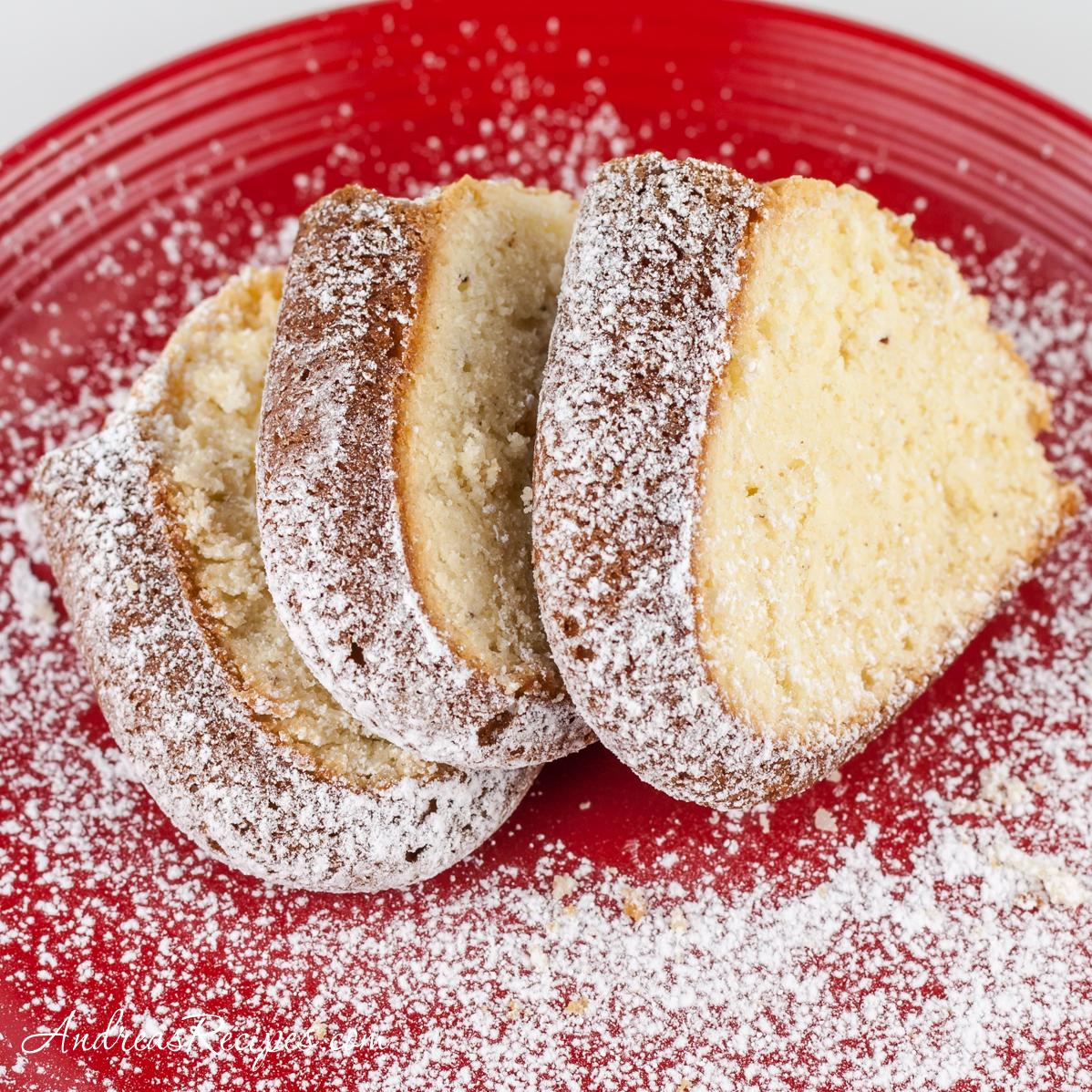 Sure, here are 11 unique photo captions for the Andrea's Pound Cake Recipe: