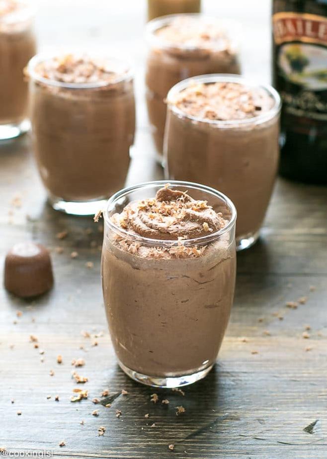  Swirling chocolate and rich Irish cream combine in this decadent drink.