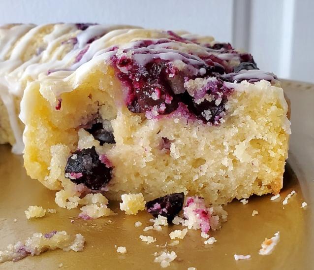  Tangy and sweet, this Blueberry Sour Cream Pound Cake is a summer delight!