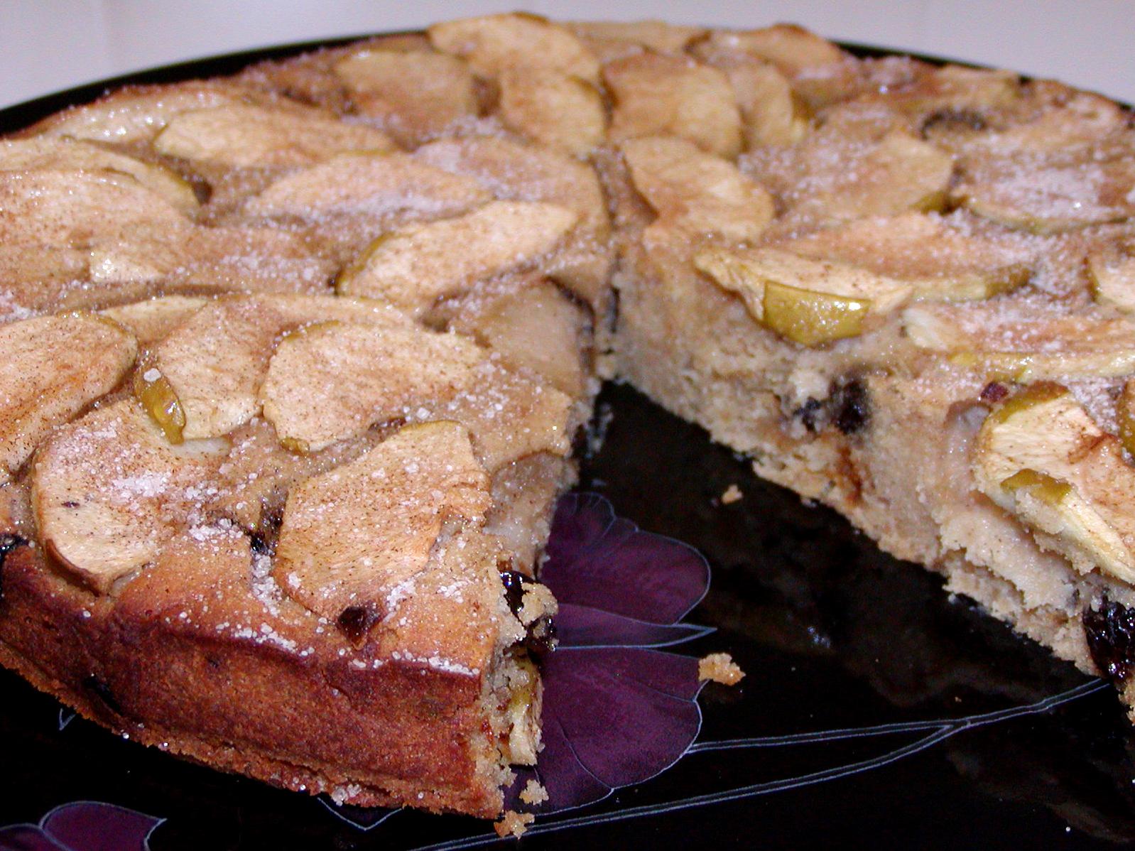  The aroma of cinnamon and apples baking in your kitchen is simply unbeatable.