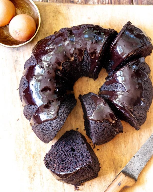  The perfect tea time or after dinner treat - Guinness Pub Pound Cake.