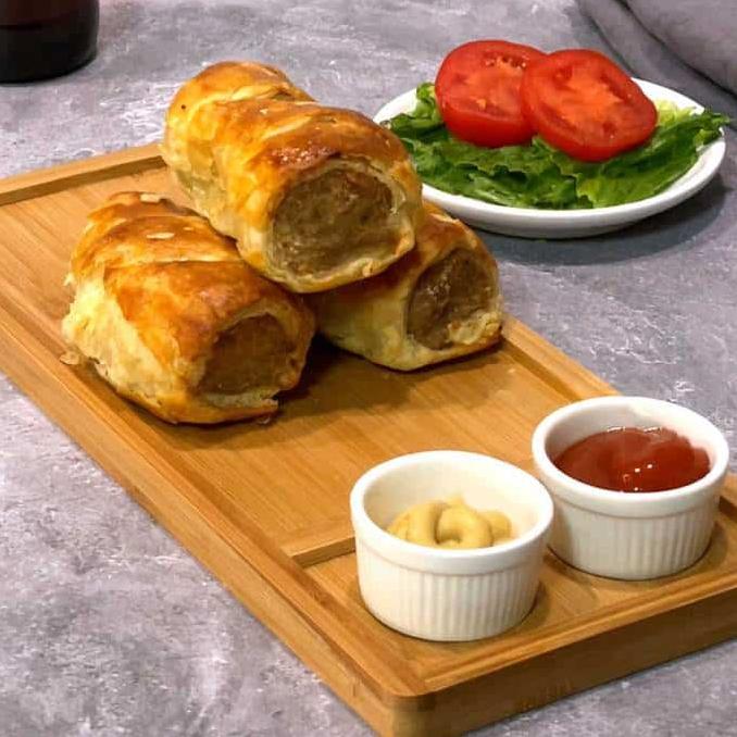  These sausage rolls are crispy on the outside and juicy on the inside