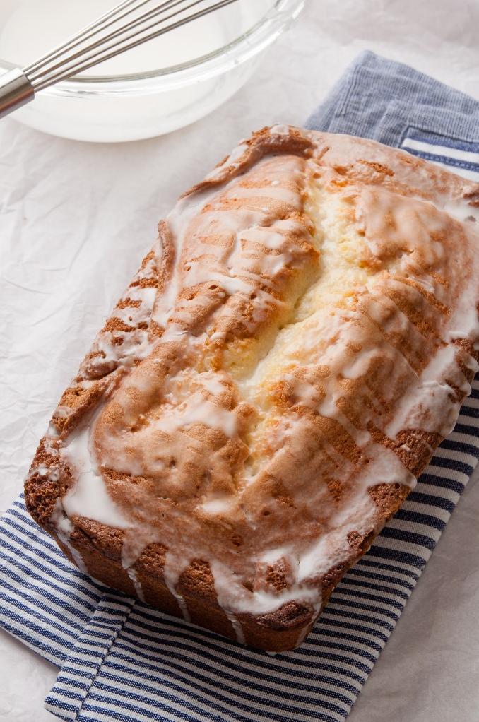  This cake is perfect for those who want a sweet treat with a little bit of a boozy twist.