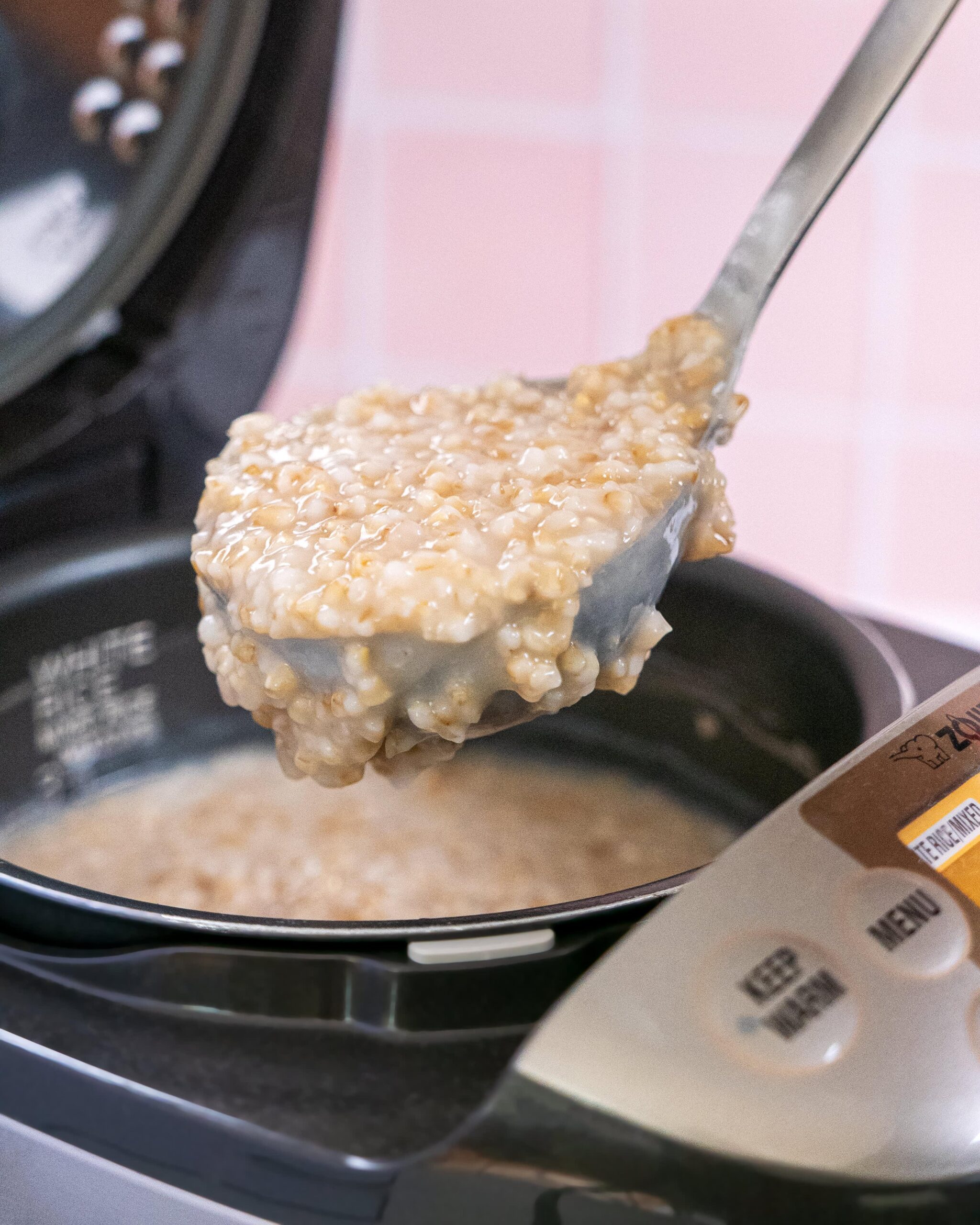  Warming, comforting and perfect for chilly mornings, enjoy a bowl of Scottish oatmeal!