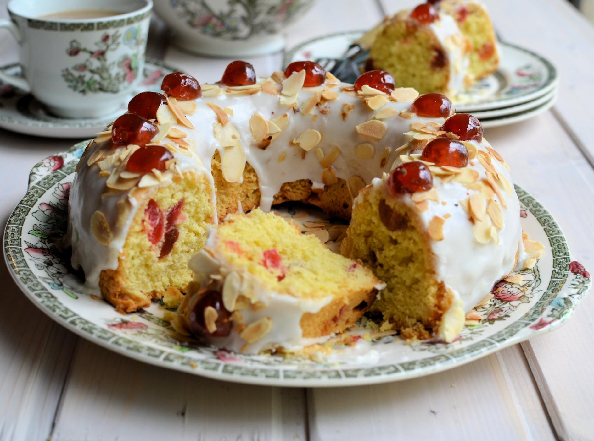  Whether as a dessert or a morning snack, this cherry cake is perfect for any occasion