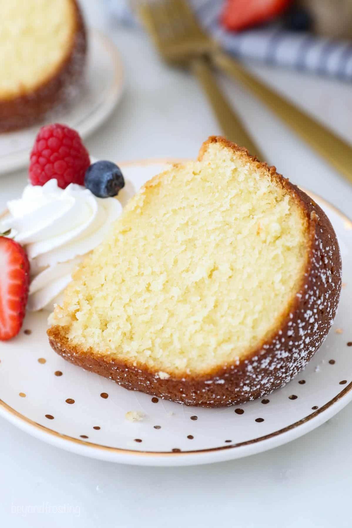  Who knew a cake could be both quick and delicious?