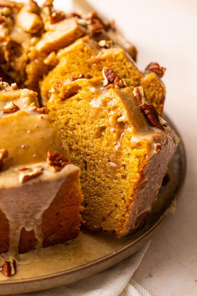  With a cup of tea or your favorite cup of coffee, this pound cake is the perfect afternoon snack.